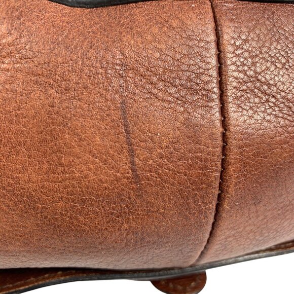 Vintage FOSSIL Crossbody Flap Saddle Bag Black/Brown Leather w/ Key Charm NICE - Picture 4 of 14